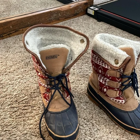 Snow Boots - Picture 5 of 7